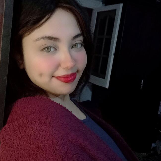 جليسة أطفال في الجيزة: EbtehaL