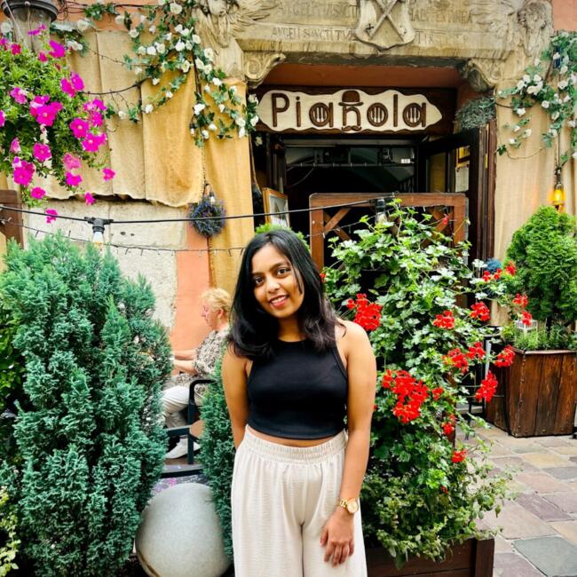 Opiekunka do dziecka w Warszawa: Anjana Rejimon