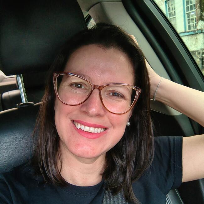 Babysitter in Blumenau: Angela