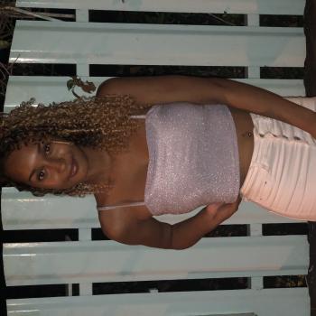 Baby-sitter in Cholet: Keylia