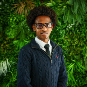 Babysitter Bolton: Abdi