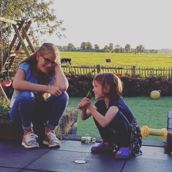 Babysitter Hoofddorp: Dewi