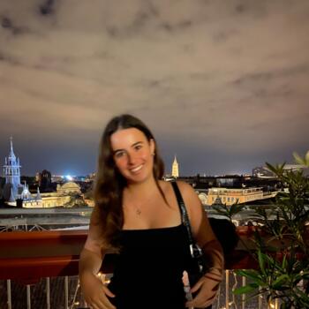 Babysitter in Barcelona: Chloe