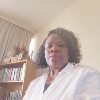 Babysitter in Cape Town: Mary