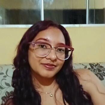 Babá em Campo Verde (Mato Grosso): Karine