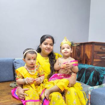 Job de garde d'enfants à Greater Noida: job de garde d'enfants Asha