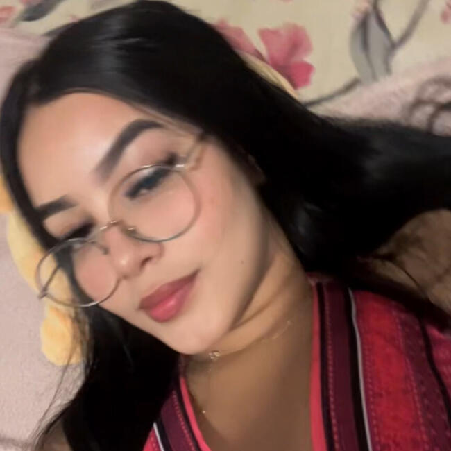 Babysitter in Encarnación: Dayanne