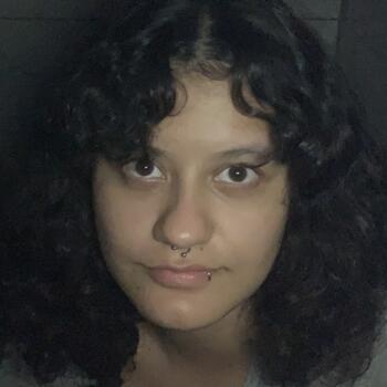 Babysitter in Aparecida de Goiânia: Iasmim Kelly
