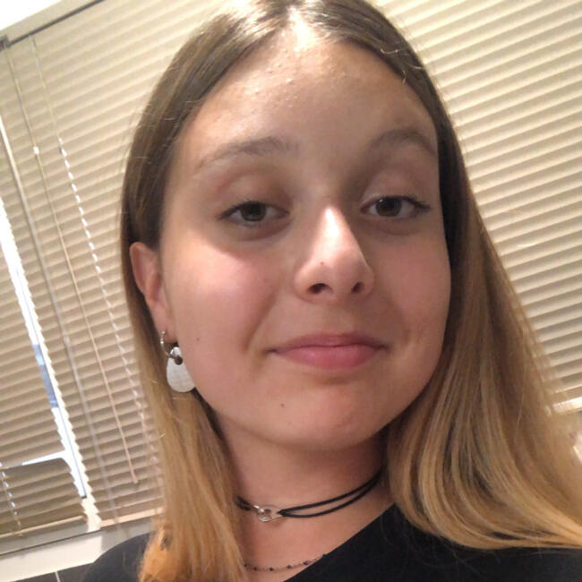 Babysitter in Bompas: Mathilde