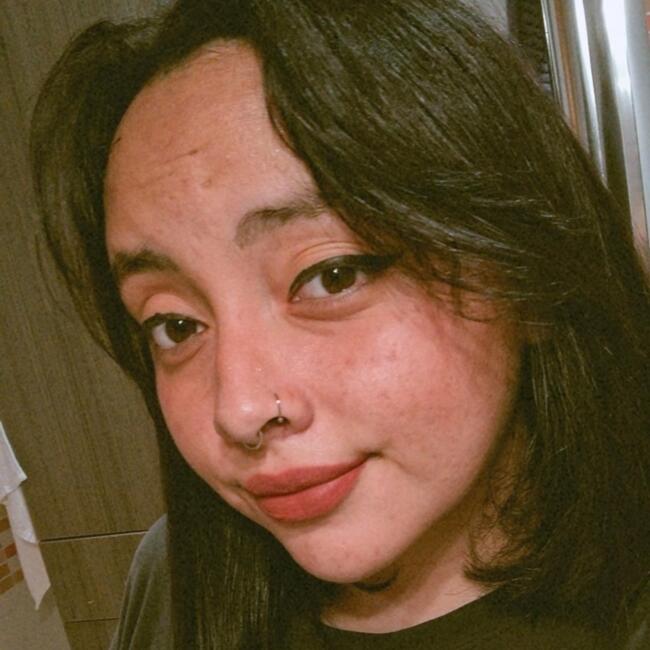 Babysitter in Faro: Andrea carolina Mejia