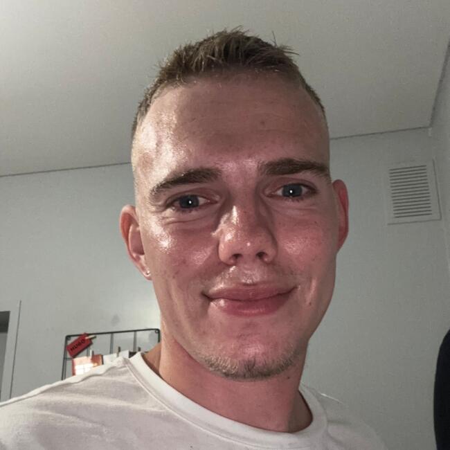 Babysitter in Léognan: Hugo