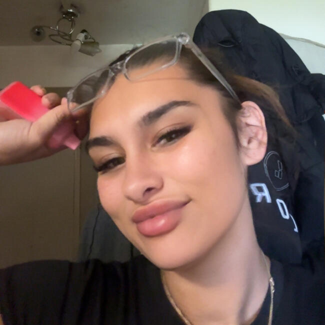 Babysitter in London: Lauren