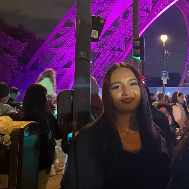 Babysitter in Paris: Mélissa