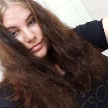 Oppas in Spijkenisse: Sanne