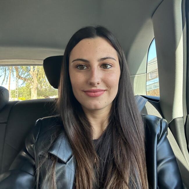 Canguro en Elda: Carla