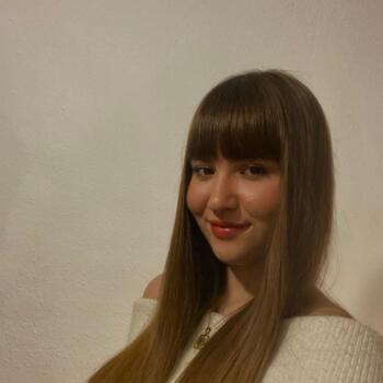 Babysitter in Cuenca: Elsa