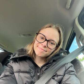 Babysitter στην περιοχή Καέν: Lily