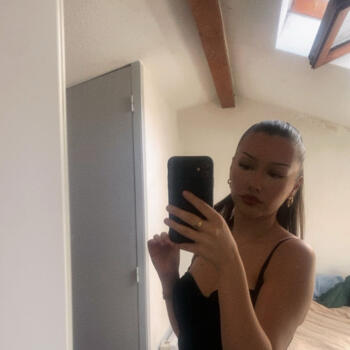 Babysitter in Agde: Louna