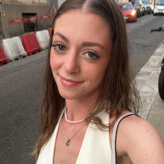Babysitter in Milan: Antonella