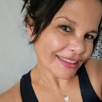 Babá Embu das Artes: Elisabete