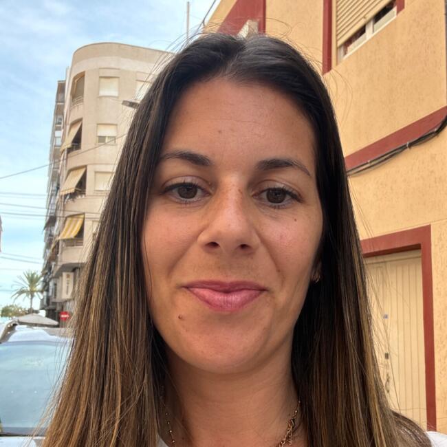 Trabajo de canguro en Santa Pola: Alba