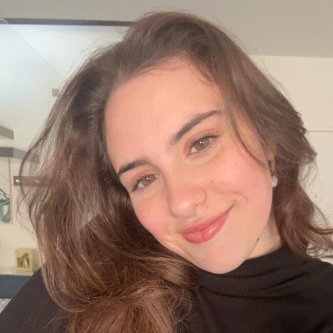 Babysitter em Palmela: Laura