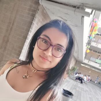 Babysitter in Copacabana: Mariangel