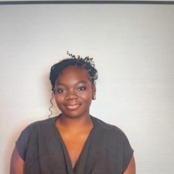Babysitter in Nice: Akeilah
