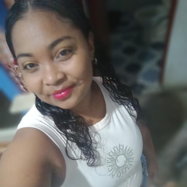 Babysitter in Santa Marta: Gina