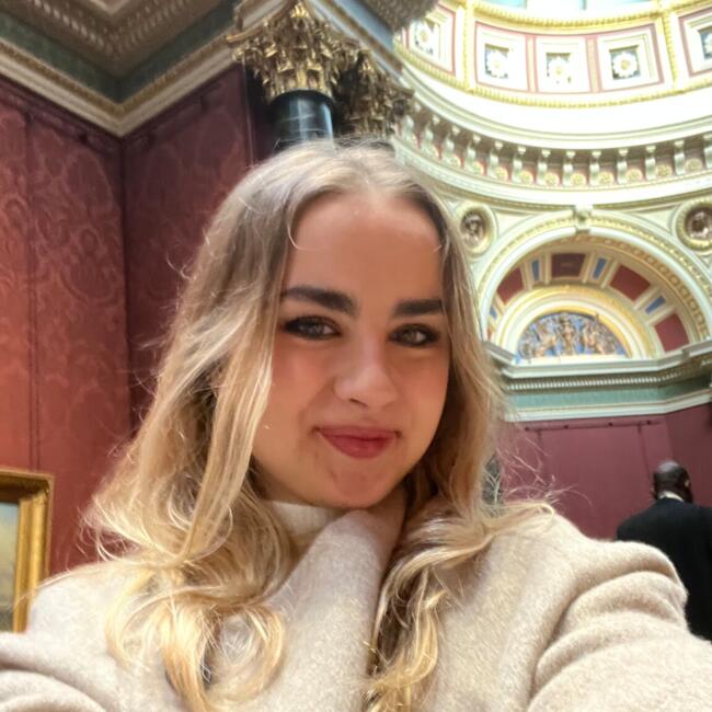 Babysitter in London: Marie