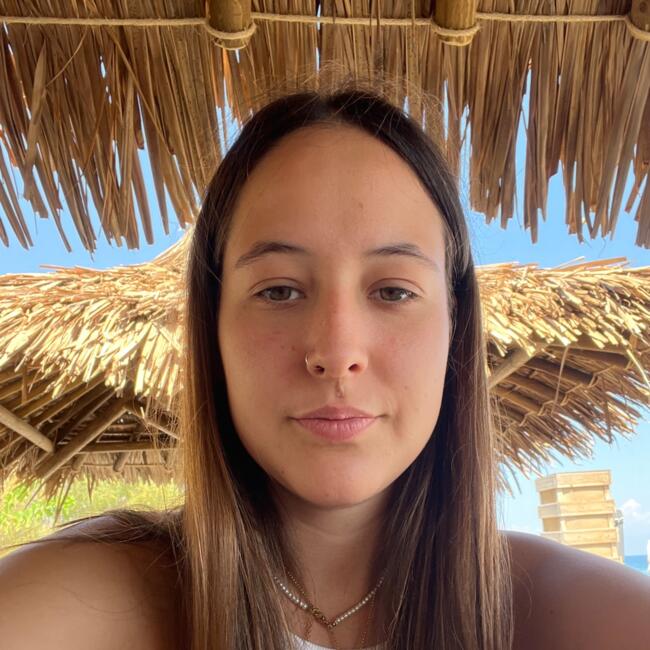 Babysitter στην περιοχή Γαλάτσι: Ελισαβετ