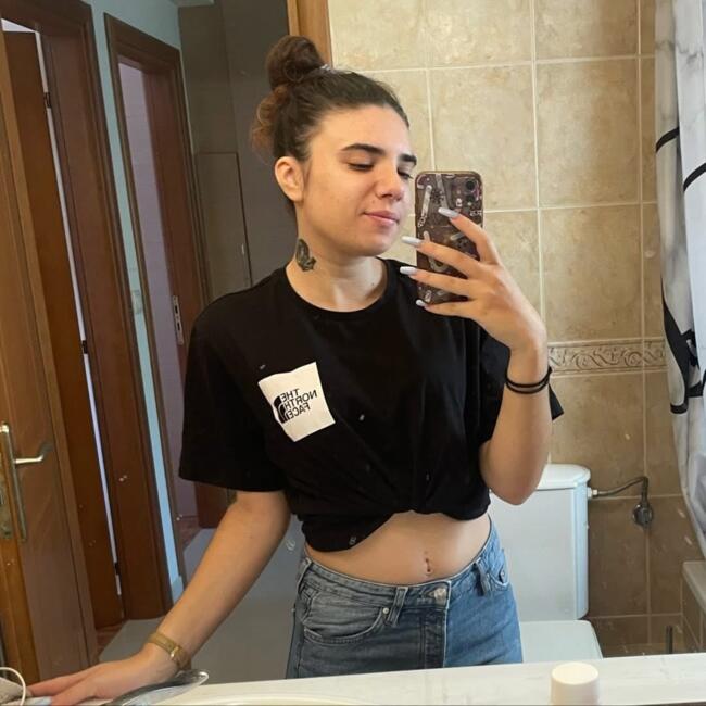 Babysitter in Paianía: Ioanna