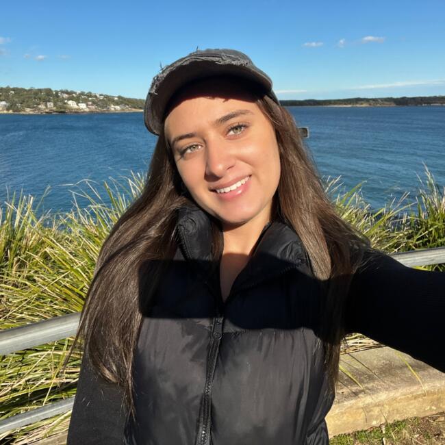 Babysitter in Sydney: Ava
