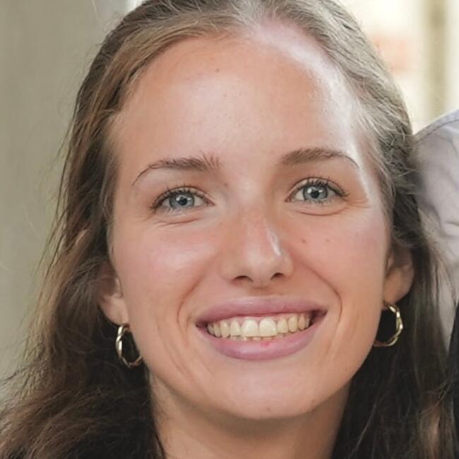 Babysitter in Grenoble: Blanca