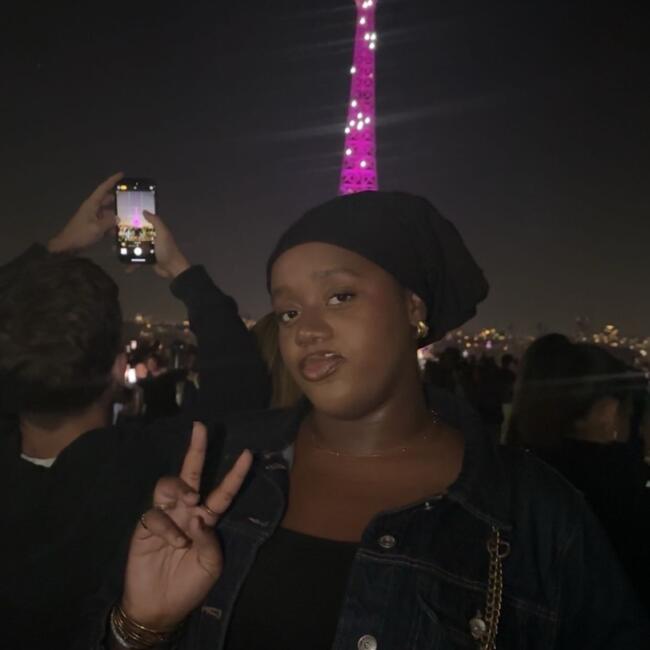 Babysitter in Neuilly-sur-Seine: Miriam