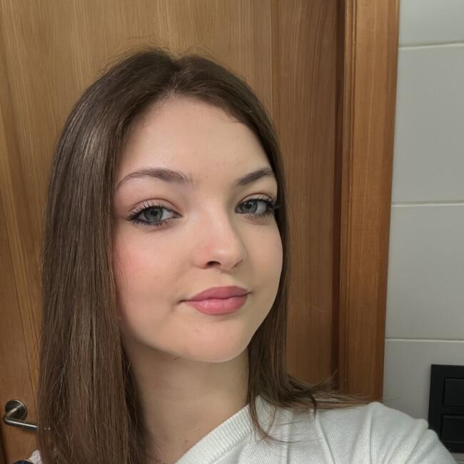 Babysitter in Hasselt: Yuna