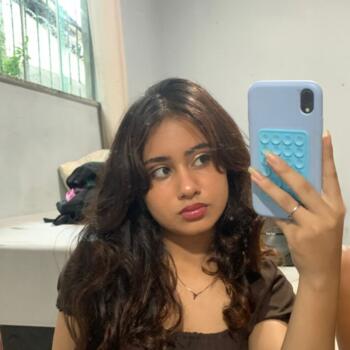 Babá Ananindeua: Leticia