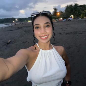 Babysitter in Marbella: Carolina Rentería