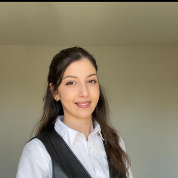 Babysitter in Niort: Leticia