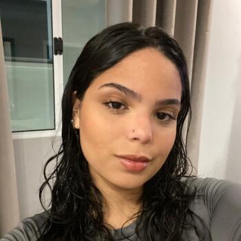 Babysitter in Santos: Larissa