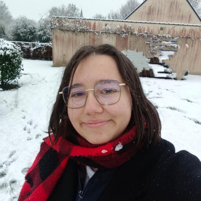 Babysitter in Caen: Clara