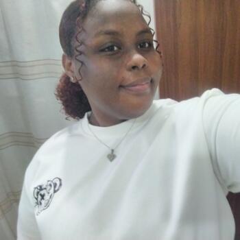 Babysitter Pacora: Linette