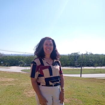 Babysitter in Barueri: Sandra