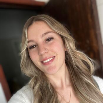 Babysitter em São Domingos de Rana: Vanessa