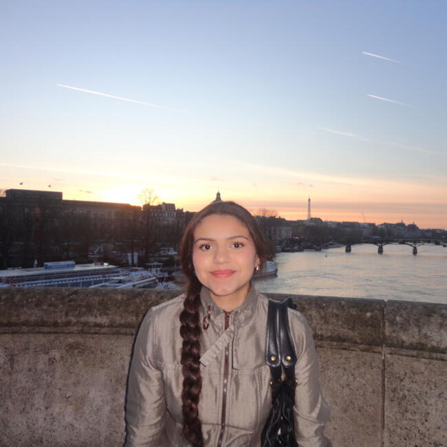 Babysitter in Saint-Germain-en-Laye: Anaëlle