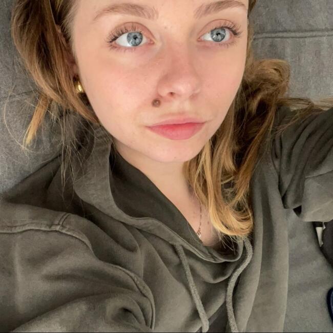 Babysitter in Malataverne: Lina