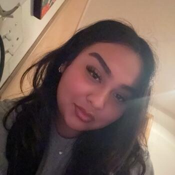 Babysitter em Everett: Karla