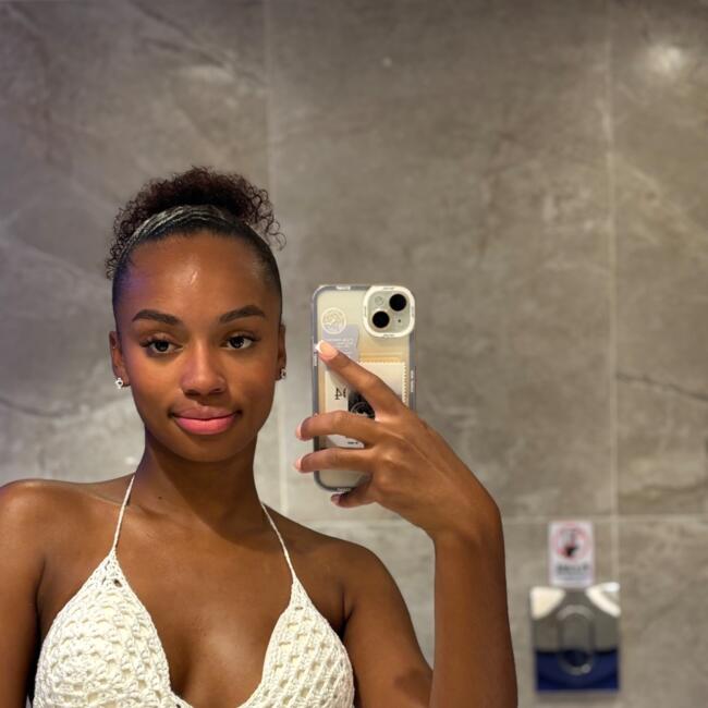 Babysitter in Saint-Denis: Cristiana