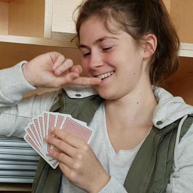 Niñera en Perlé: Coleen