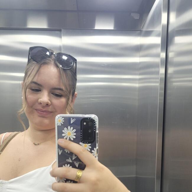 Babysitter in Lyon: Mathilde